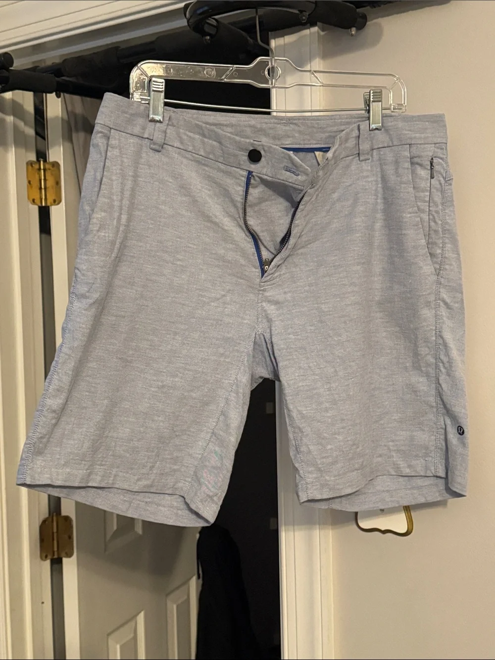 lululemon athletica Men's Light Heather Blue Hybrid Shorts